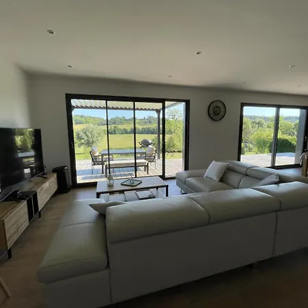 Gîte Gîtes de France® - Les Rives de l'Eaulne Hébergement de vacances *